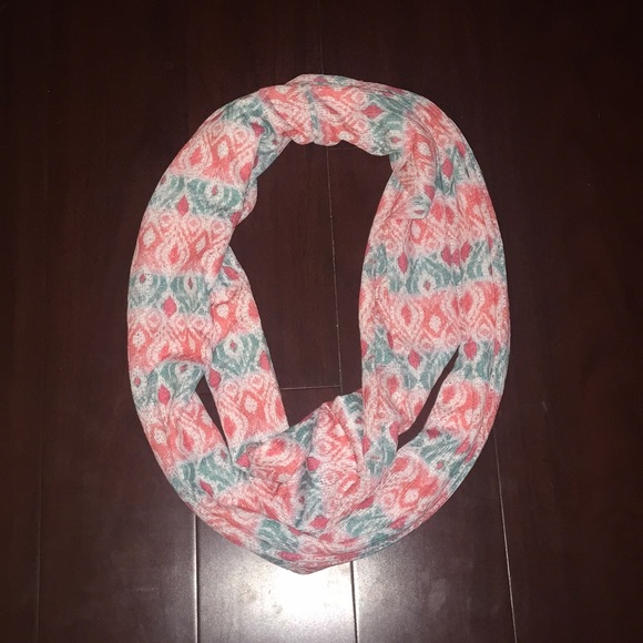 Infinity Scarf - Picture 2 of 3